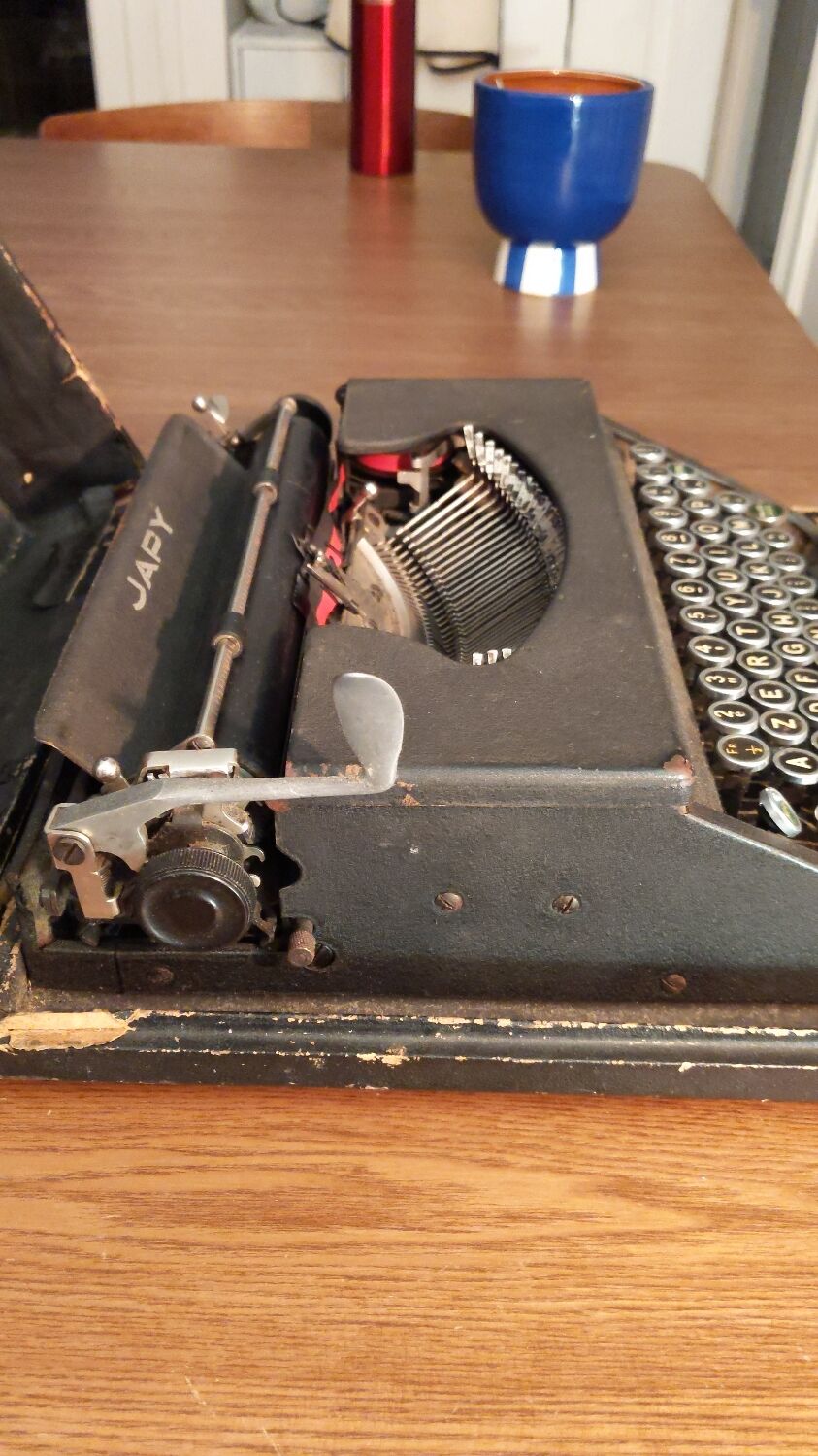 Japy P6 typewriter