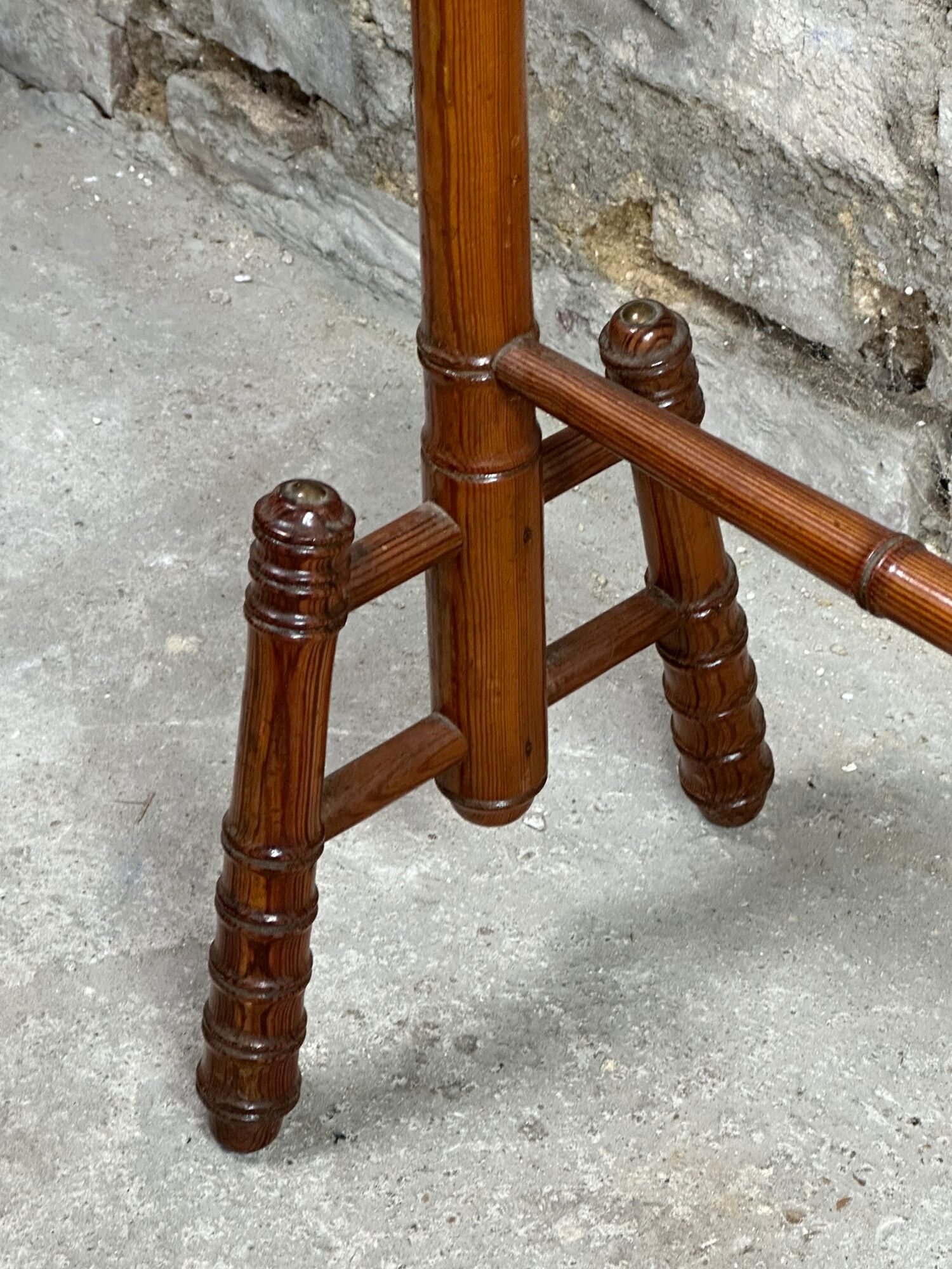 1900s bamboo style wooden towel rack