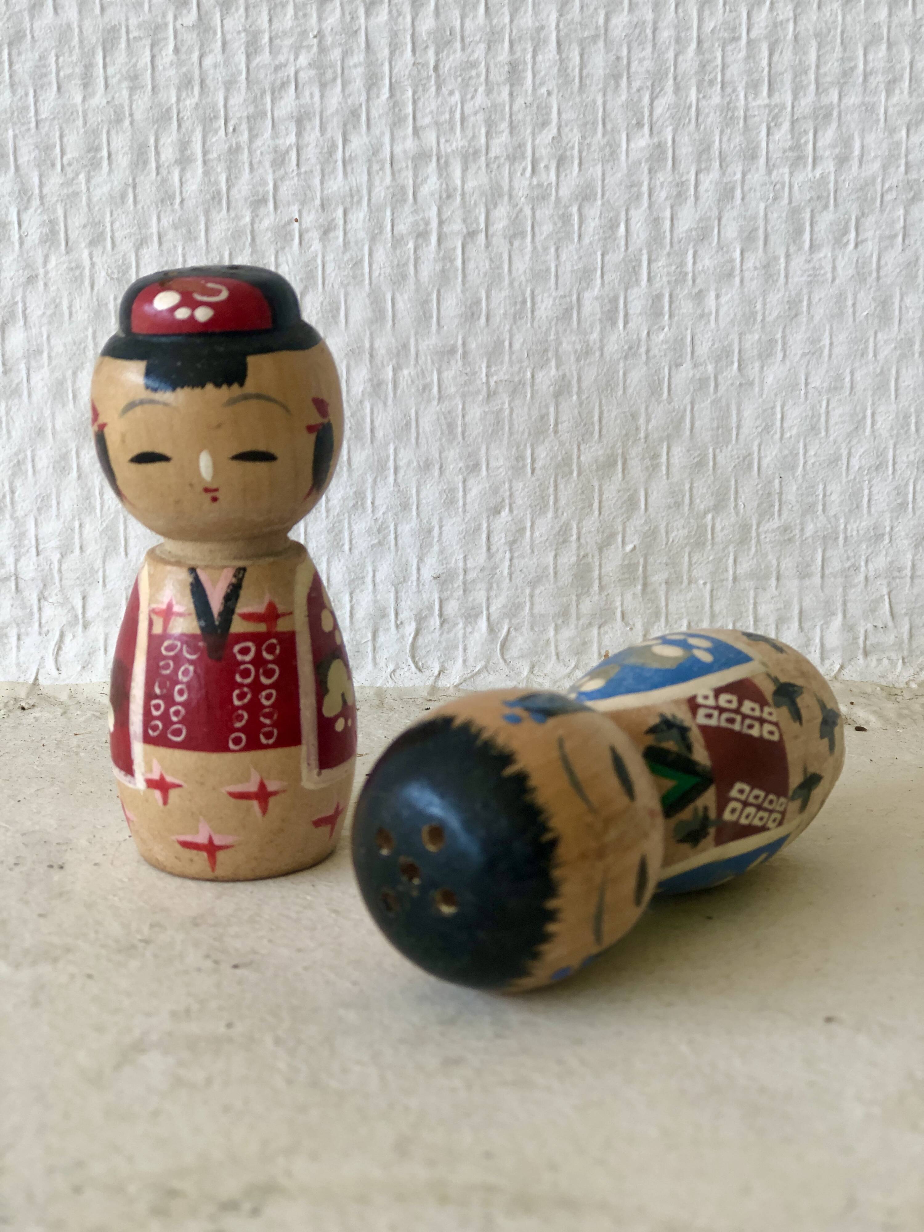 Salt and Pepper Kokeshi Dolls