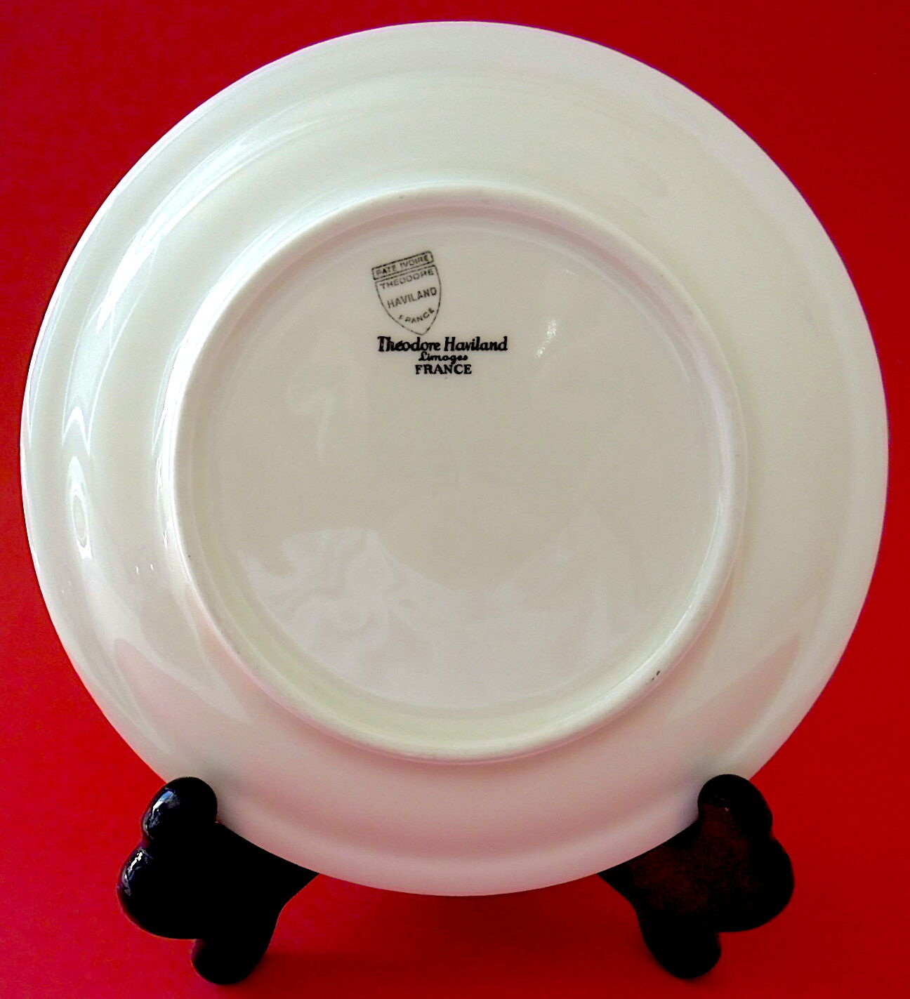 Porcelain dessert service with floral decoration