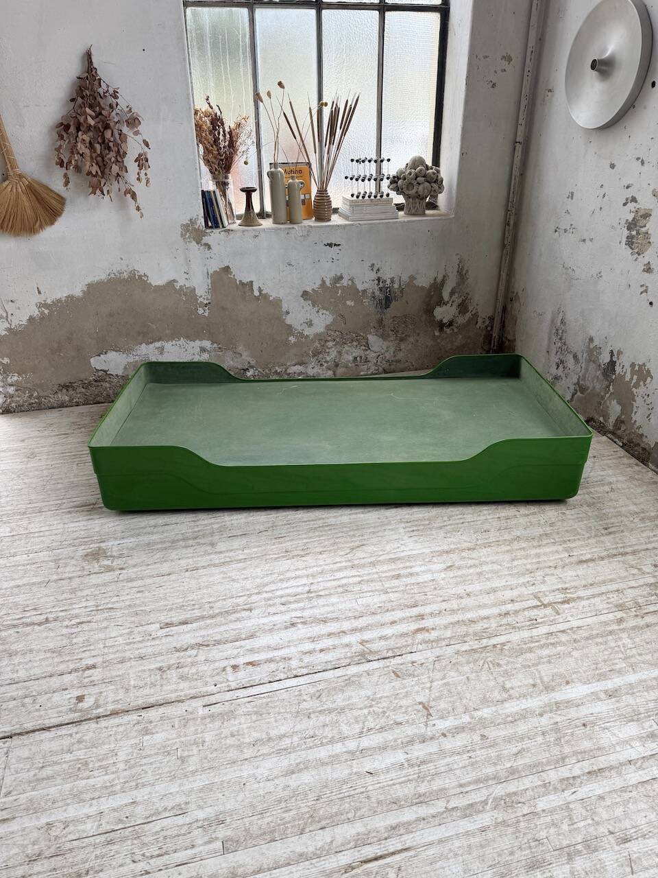 Ozoo single bed by Marc Berthier for Roche Bobois, 1967