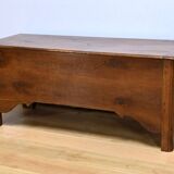Important oak chest – late 19th century
