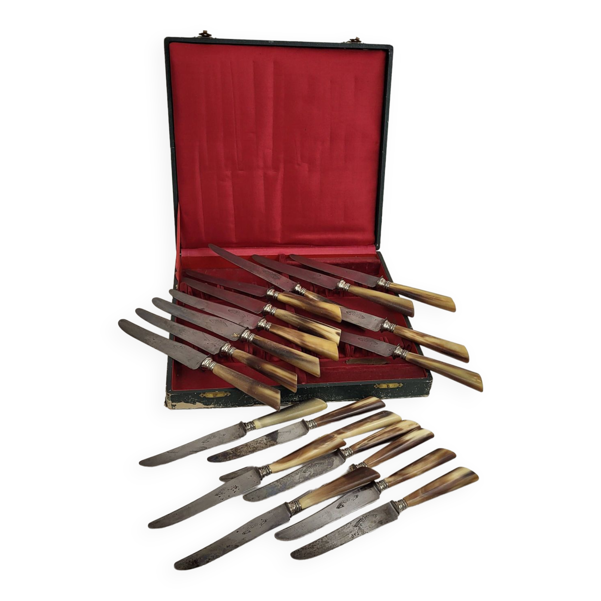 Service 20 couteaux de table lame acier manche corne