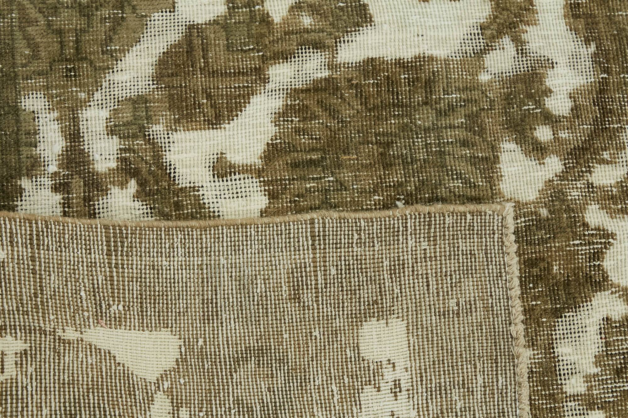 Hand-Knotted Anatolian Vintage 1970s 286 cm x 390 cm Beige Wool Carpet