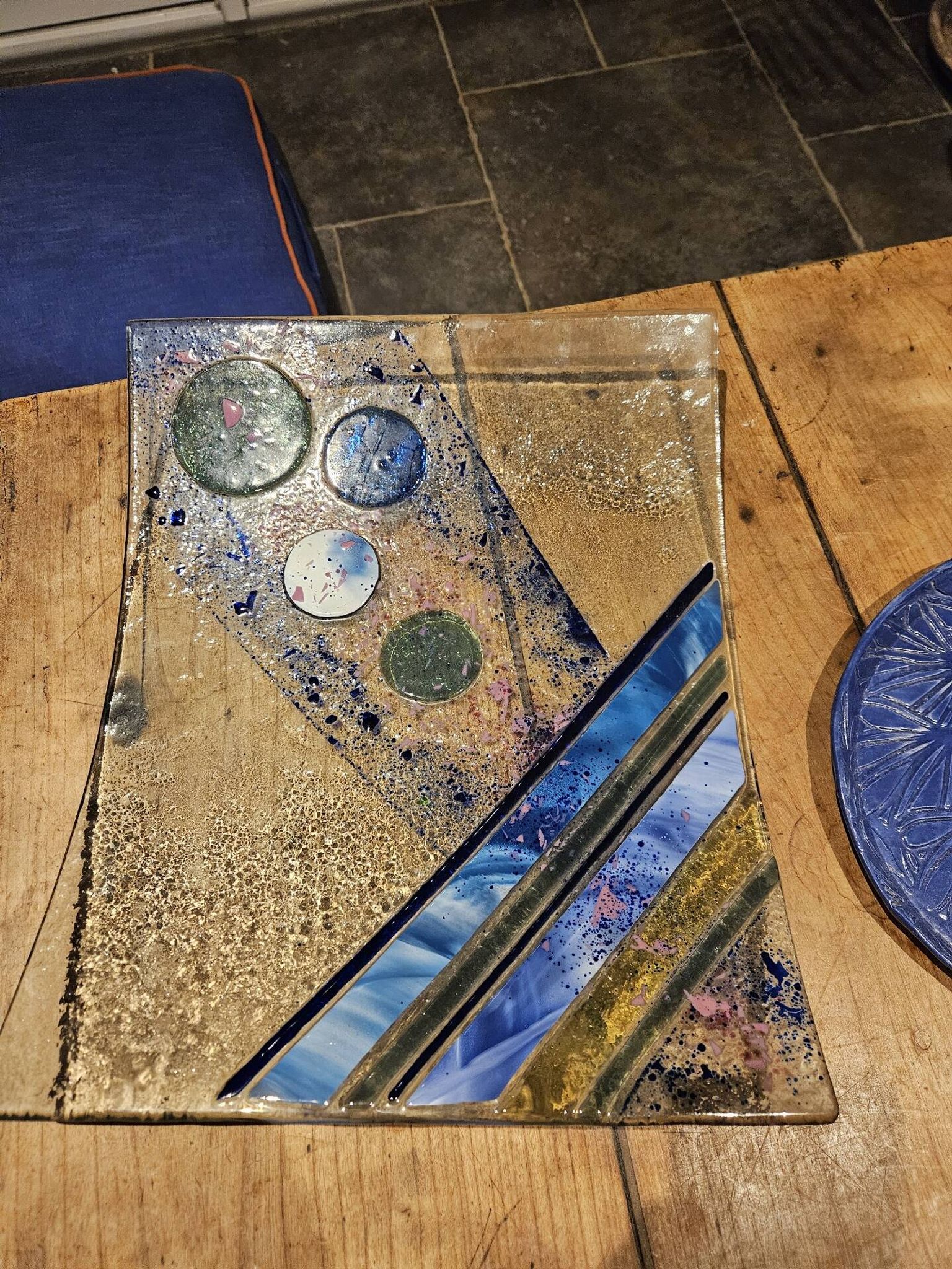 Coupe à bascule en verre fusionné/ fusing