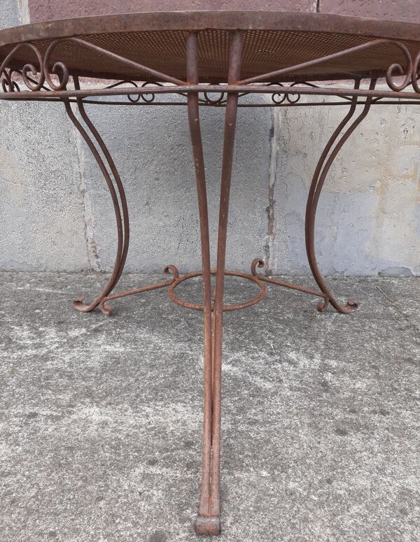 Table de jardin en fer forgé