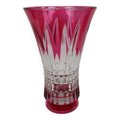 Vase en cristal rose de Val Saint Lambert. Vers 1960.