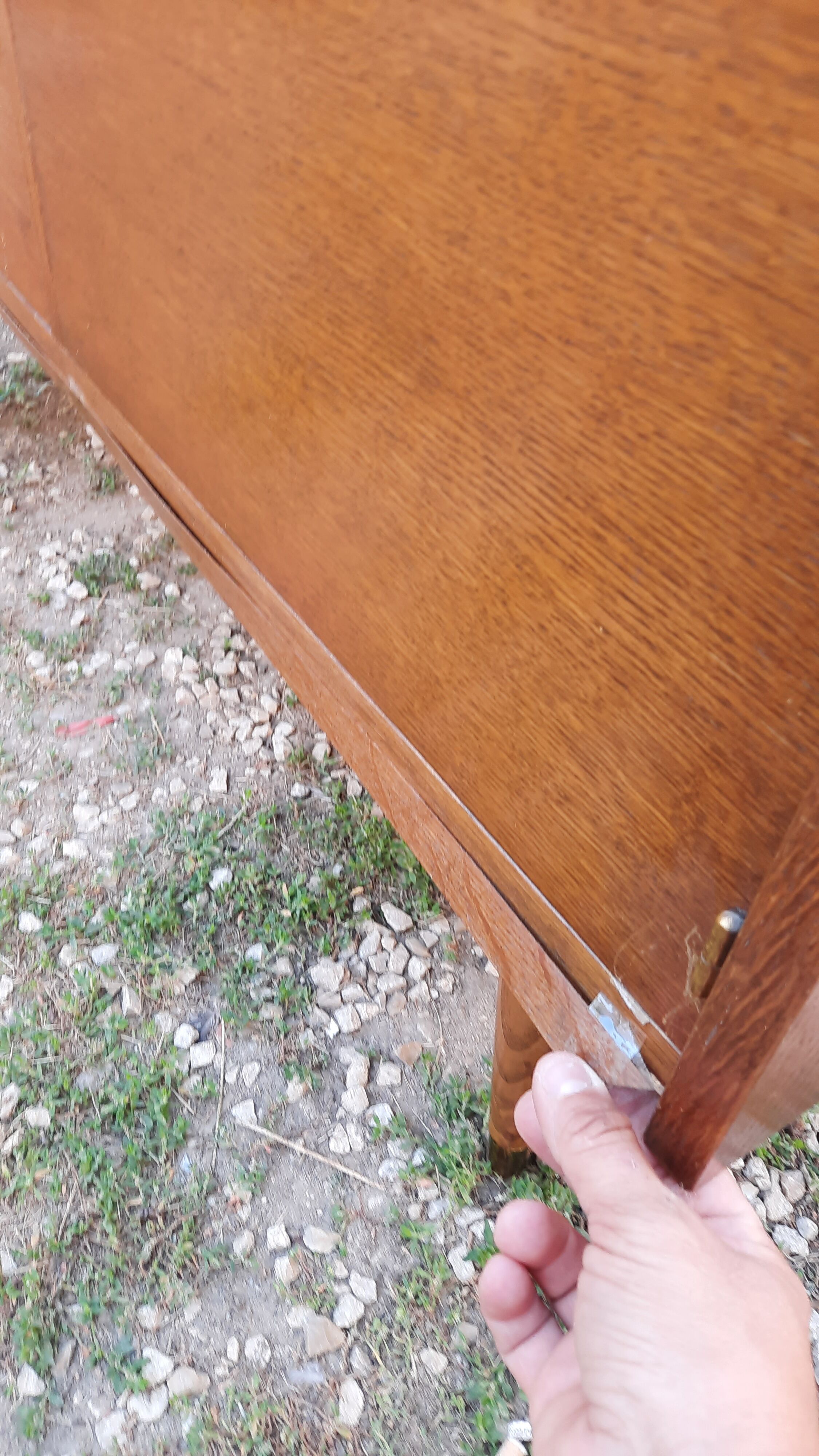 Furniture low year 60/70 foot spindle