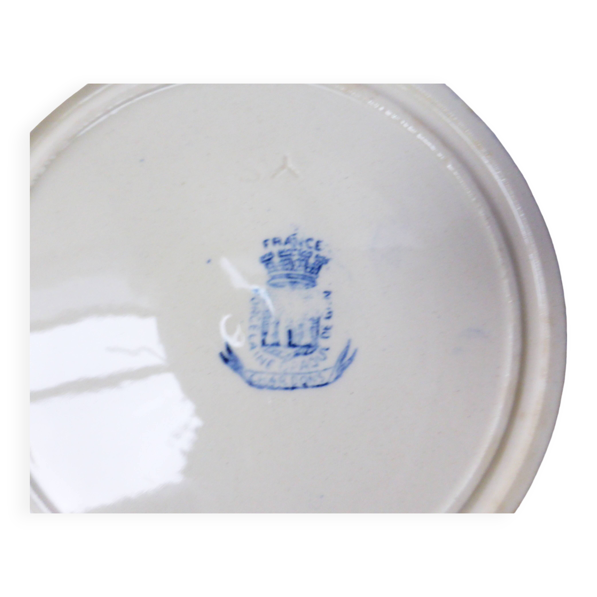 3 Gien Chardons dinner plates
