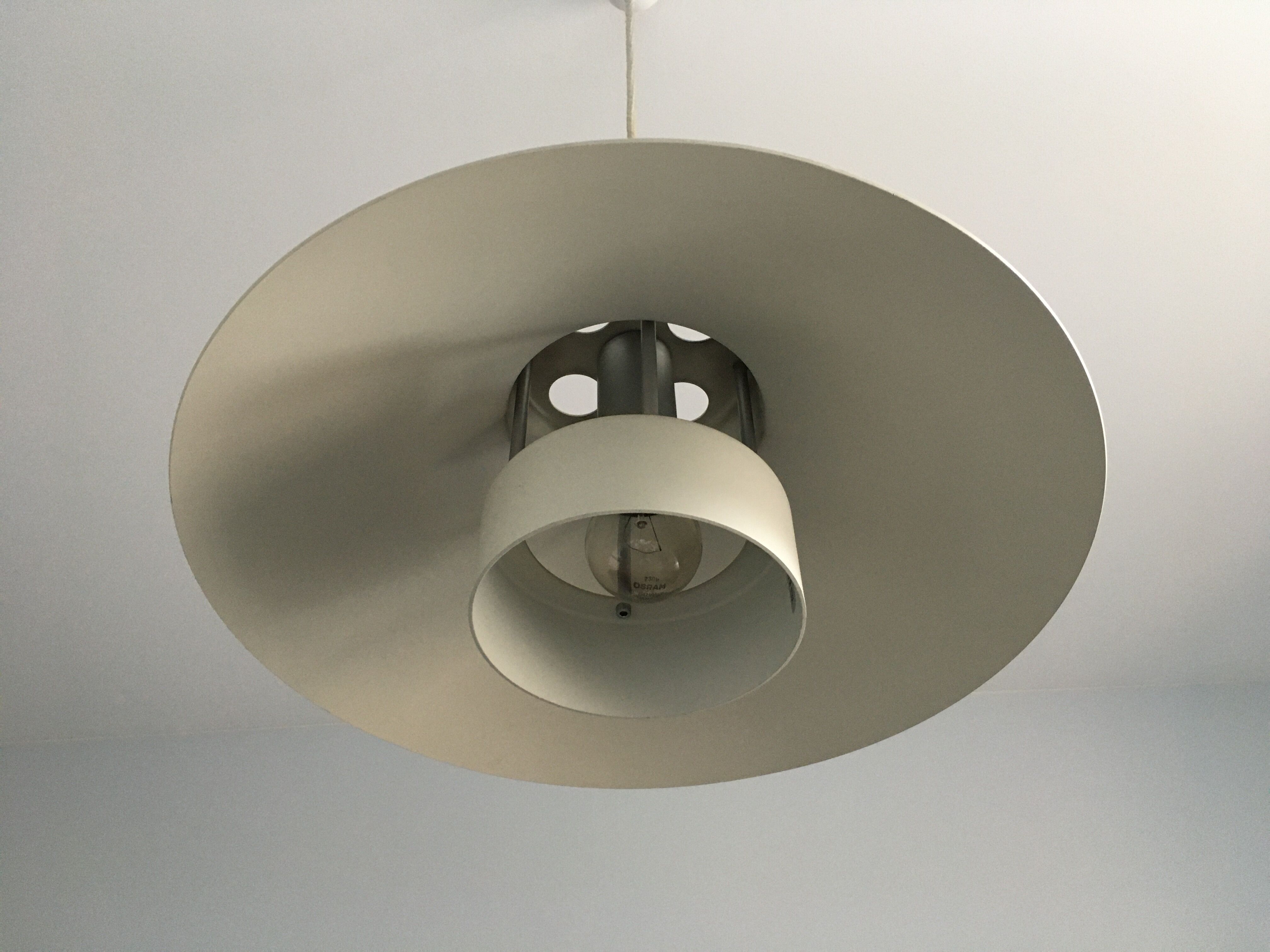 Scandinavian suspension Louis Poulsen, 80s