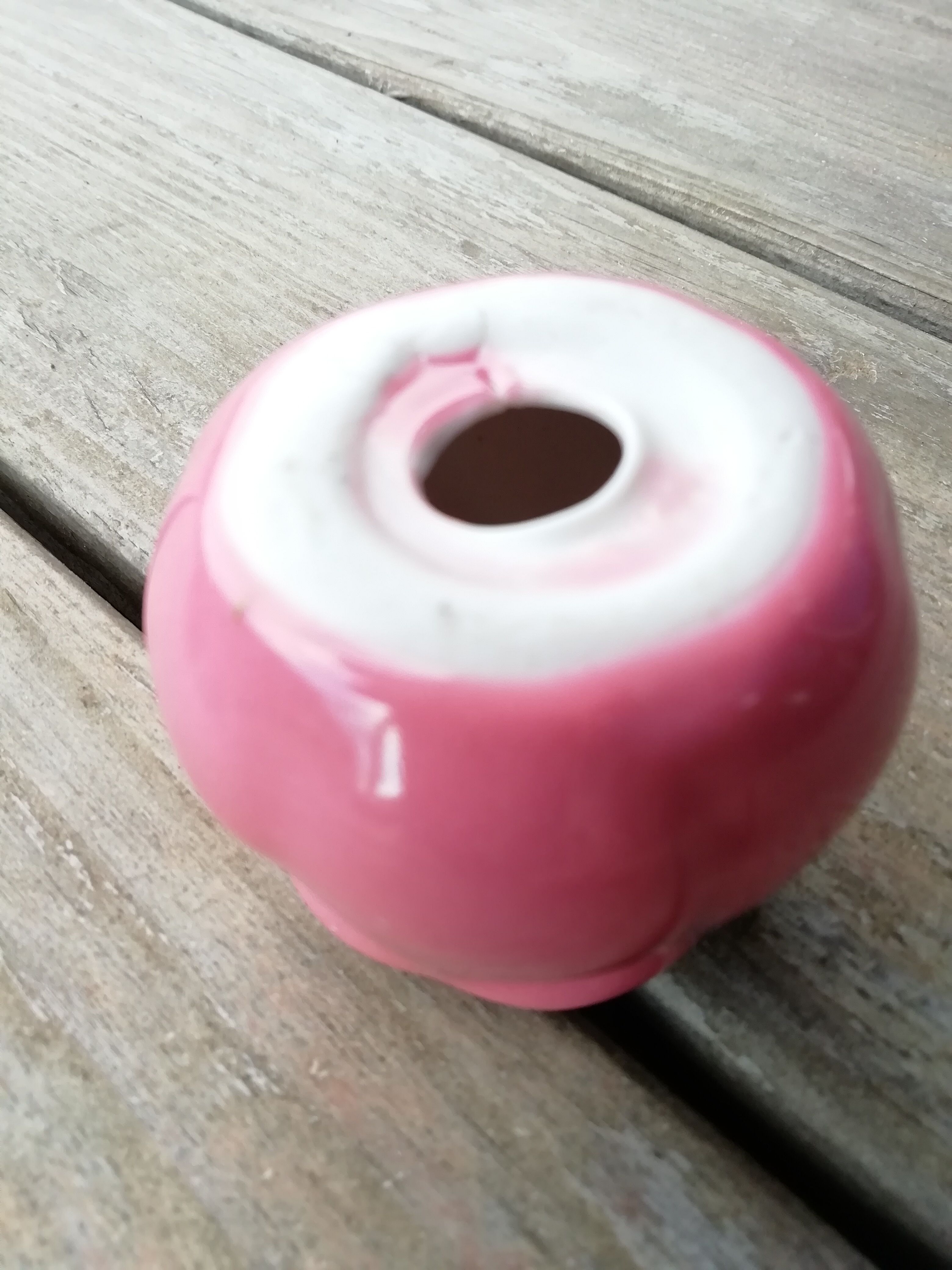 Set of candle holders shaped rosebud