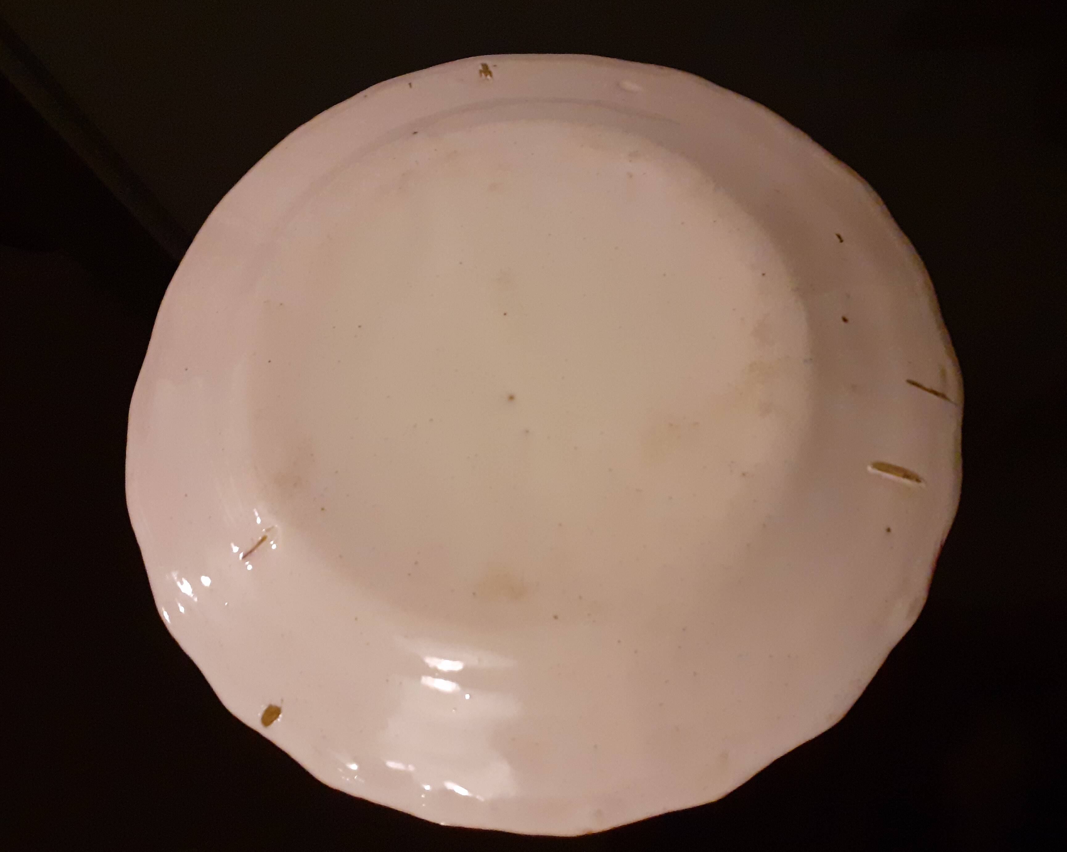 Set of 3 old plates / Eastern earthenware