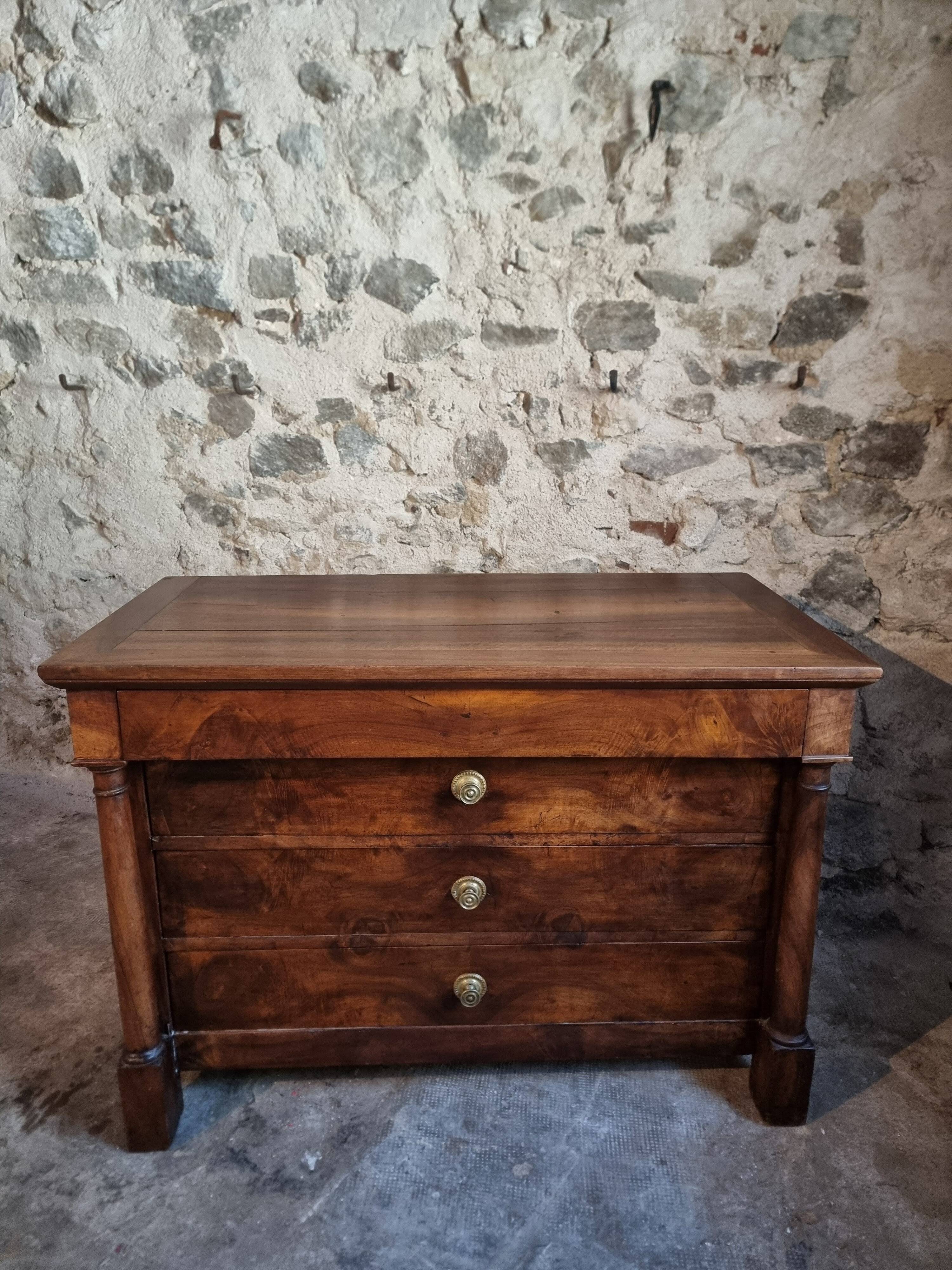 Antique French walnut commode, early 19th century (1800–1830), 4 drawers.