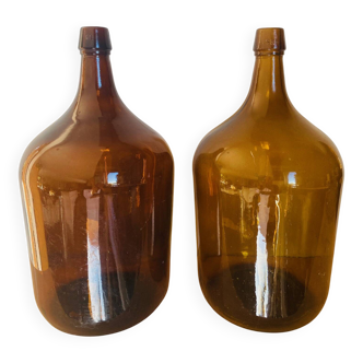 Pair of amber glass lady jeanne.
