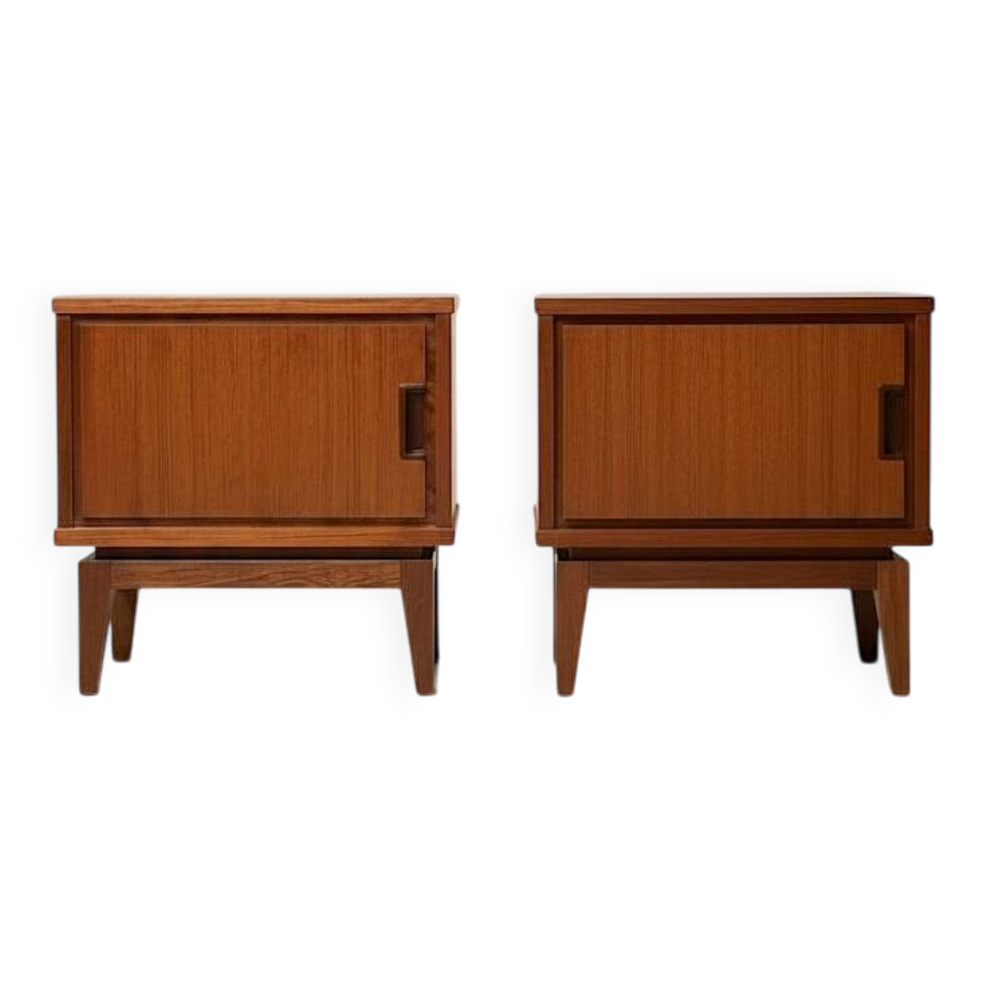 Pair of vintage Scandinavian bedside tables from the 60s/70s