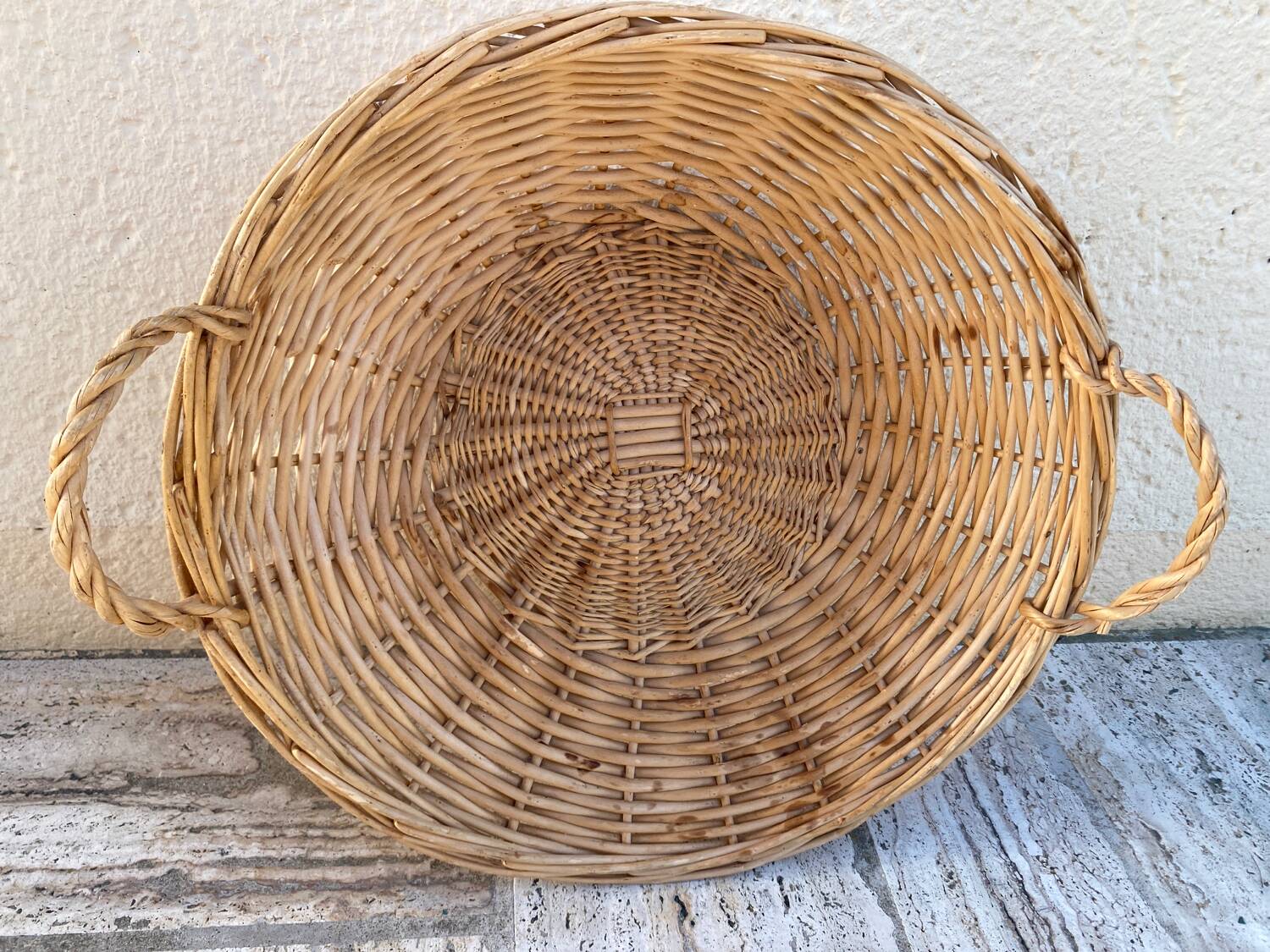 Vintage wicker presentation basket