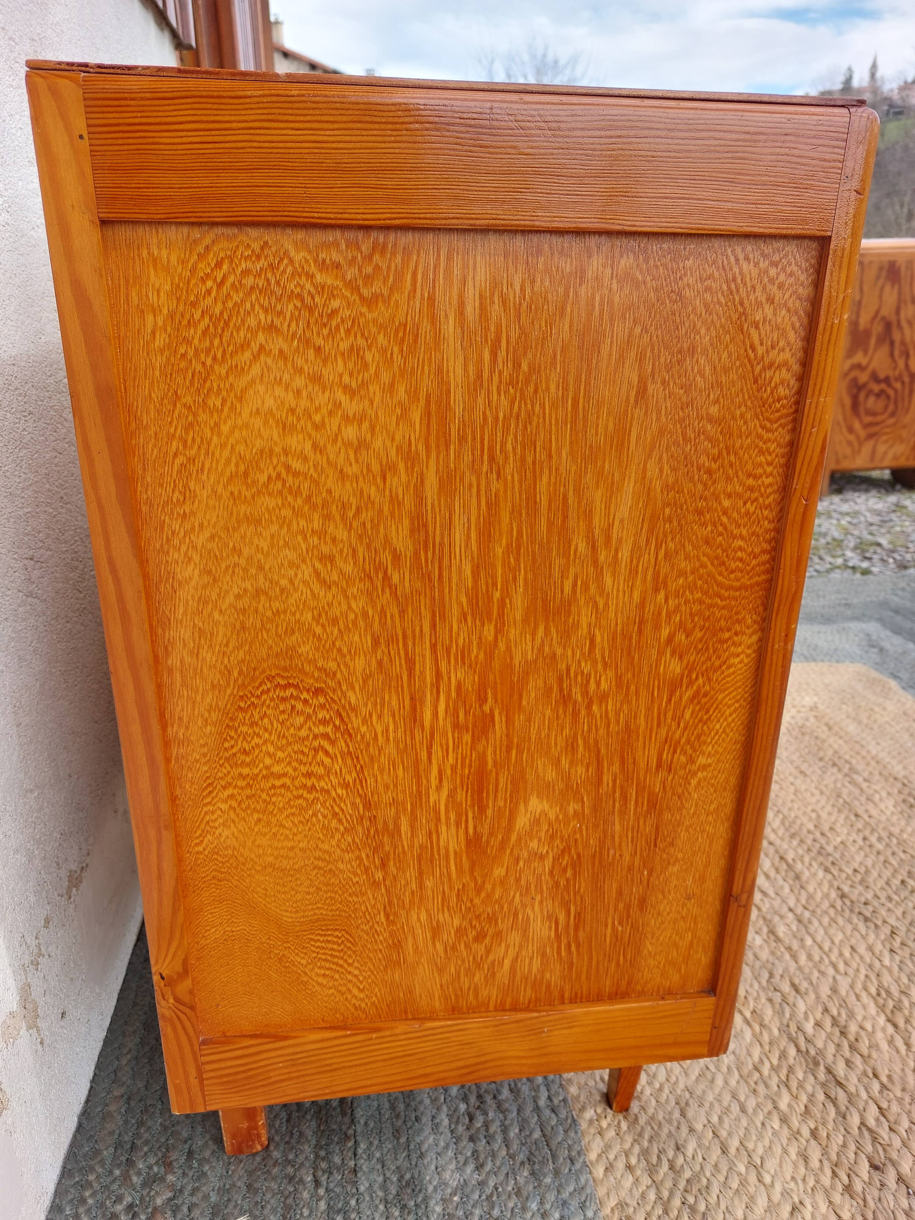 Commode vintage bois, galon blanc