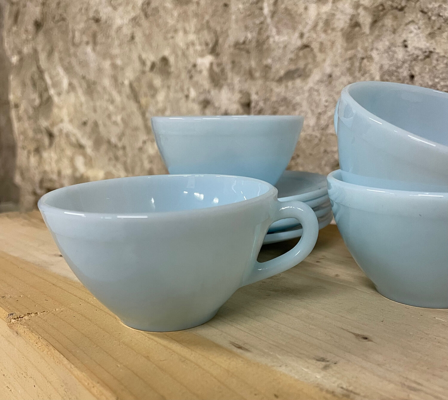 Set of 4 Duralex cups and 4 saucers – pastel blue opal glass (year