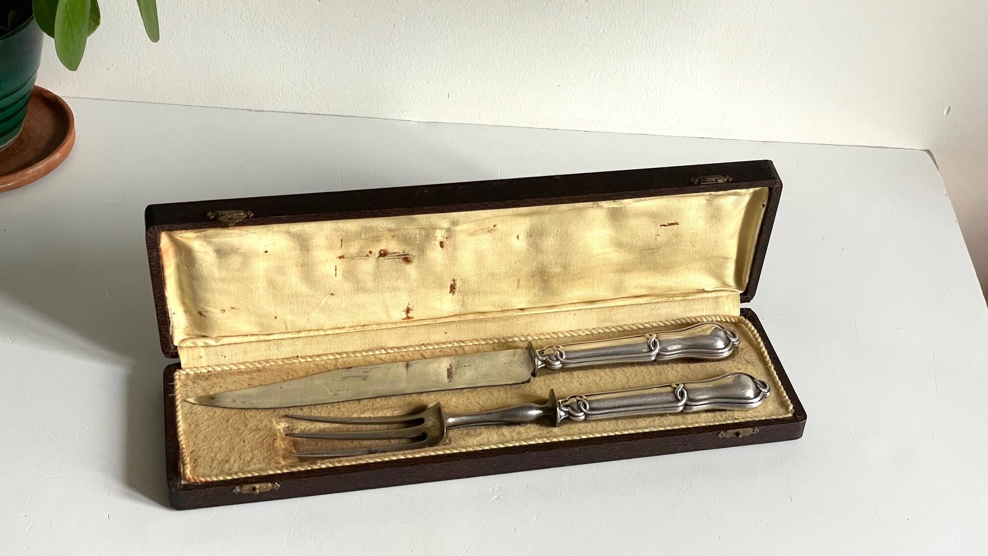 Silver and Silver-Plated Meat Cutlery PARIS