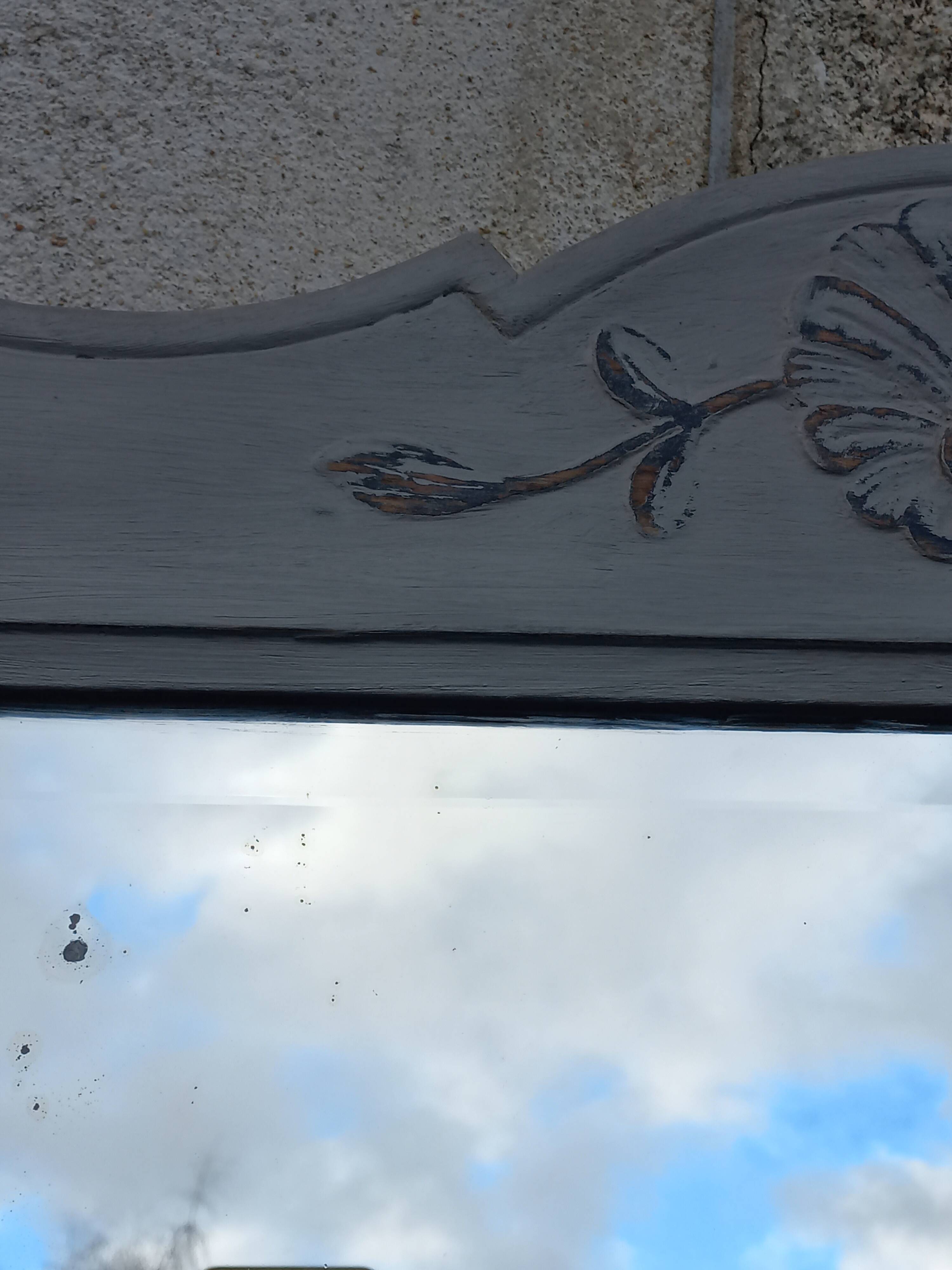 Antique Louis XV style mirror in solid oak with grey patina, 131cm.