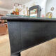 Bureau XIXeme laqué noir et sous main verre biseauté