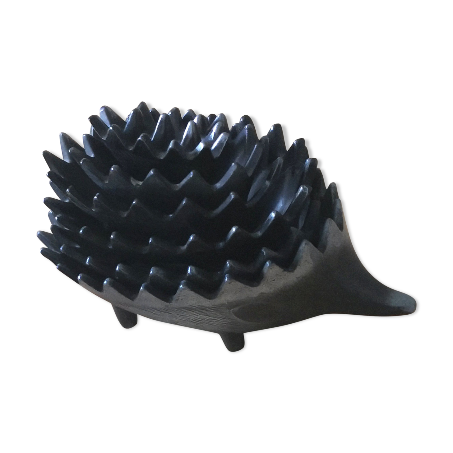 Ashtray nesting hedgehog