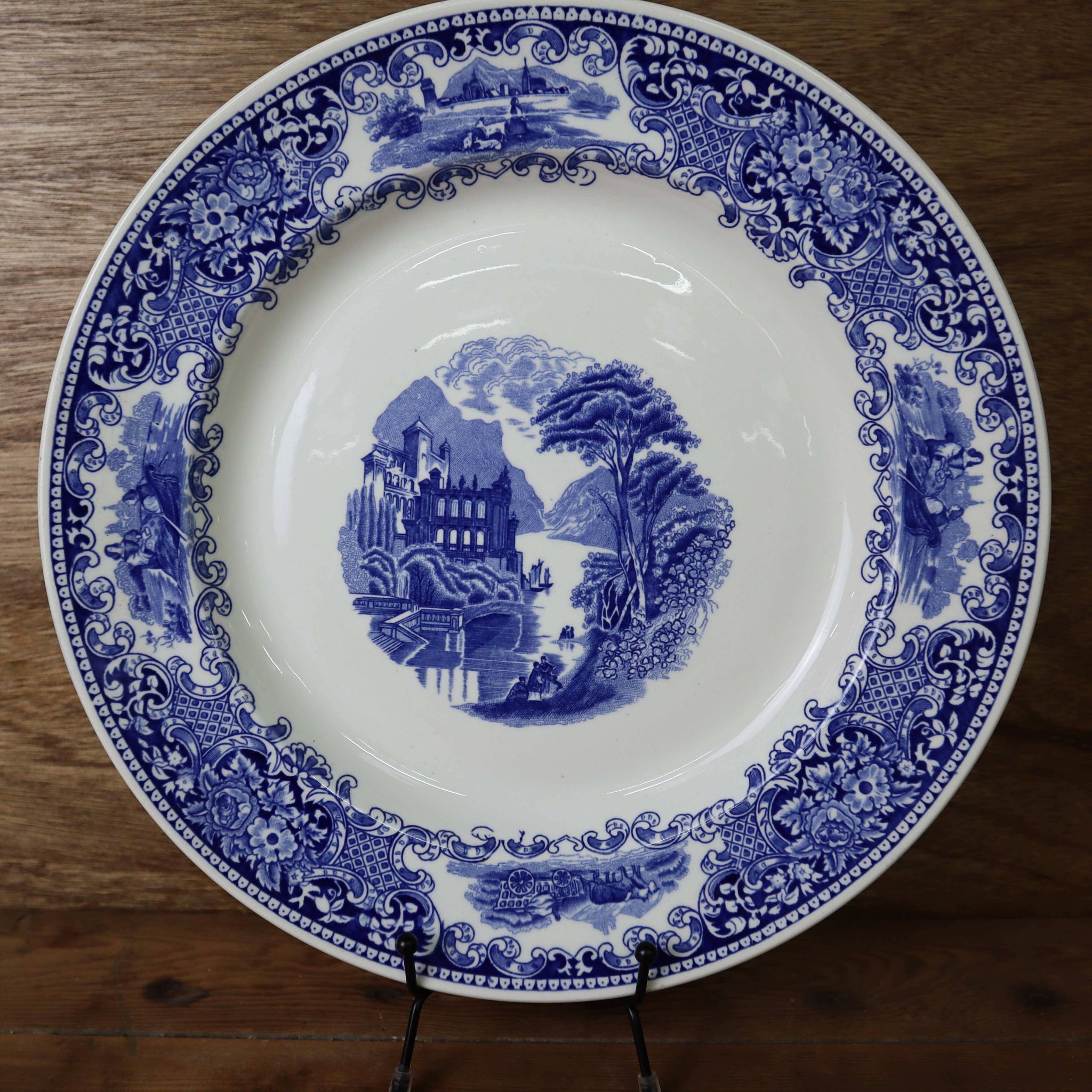 Plat rond creux Royal Sphinx Cambridge Holland