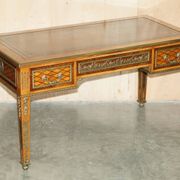 Bureau Plat Restauré Louis XVI Orné d'Ormolu Fin XIXe Siècle
