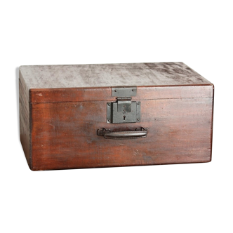 Wooden trunk