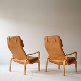 Vintage armchairs with cushions