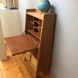 Desk shelf