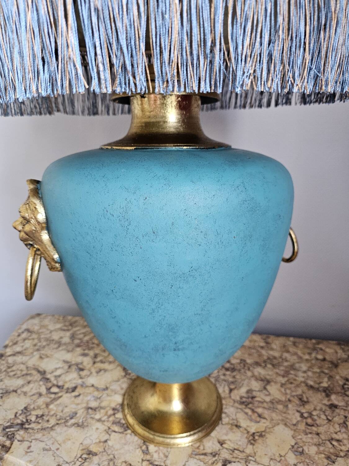Table lamp