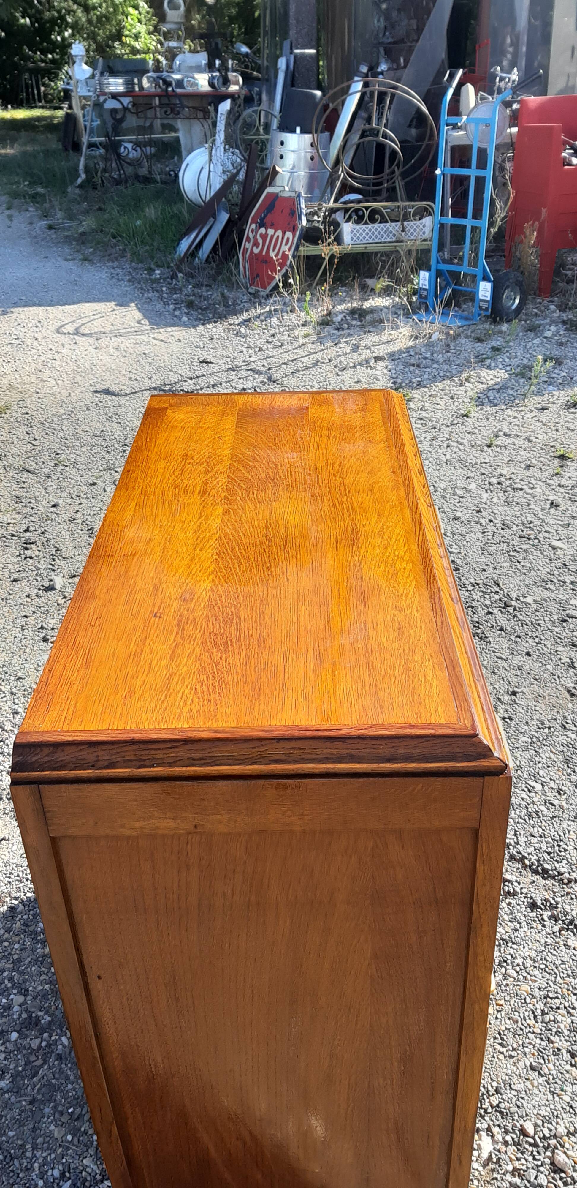 Commode vintage des années 50 pieds compas