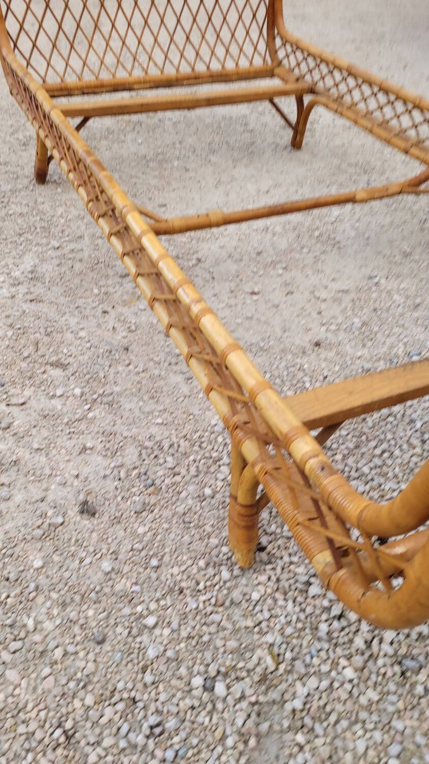 Vintage rattan daybed in basket shape - 1950s
