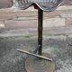 Tabouret tracteur en fonte invicta france vintage