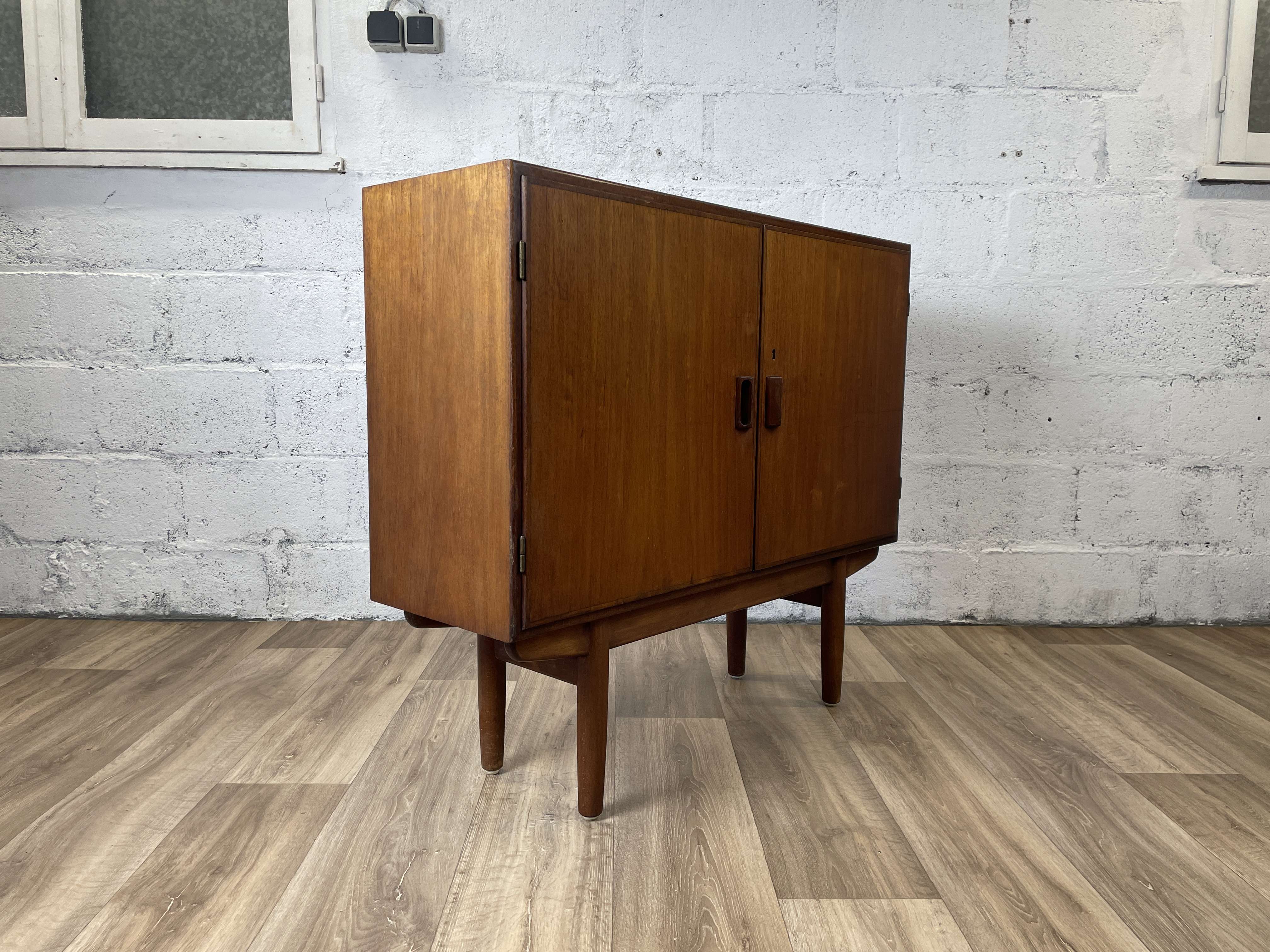 Vintage Scandinavian teak sideboard by Børge Mogensen for Søborg Furniture, 60s