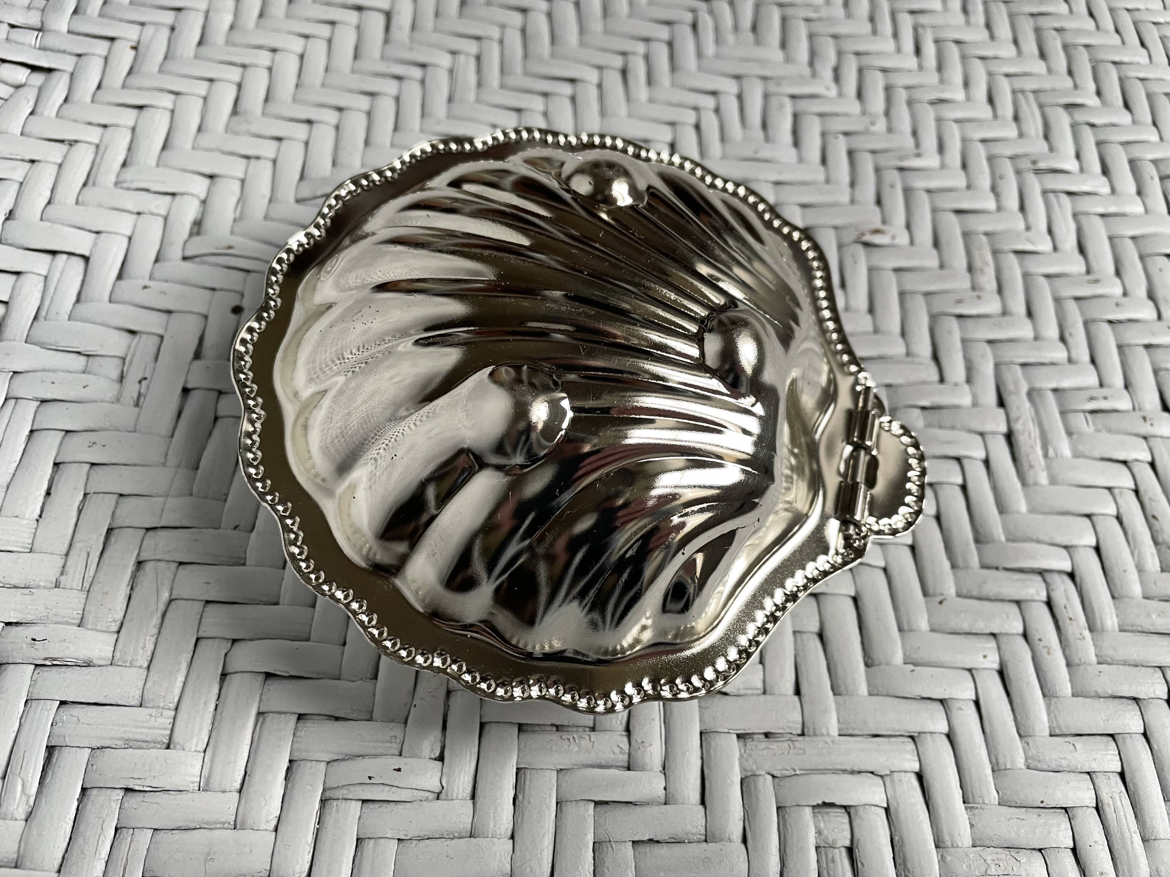 Beurrier en forme de coquillage vintage