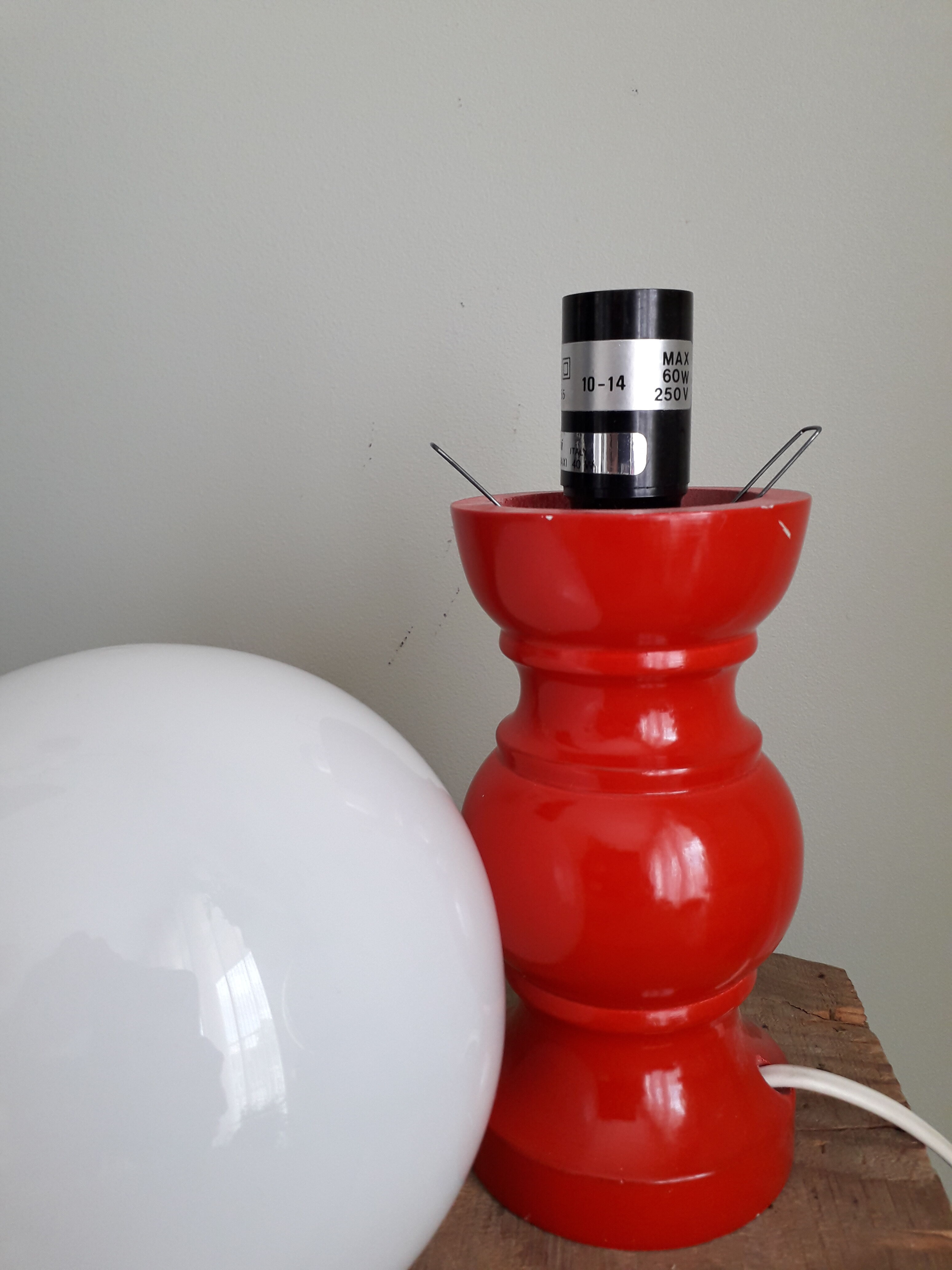 Lampe globe opaline