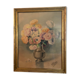 Vintage flower bouquet table