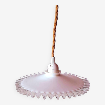 Suspension in pleated white opaline