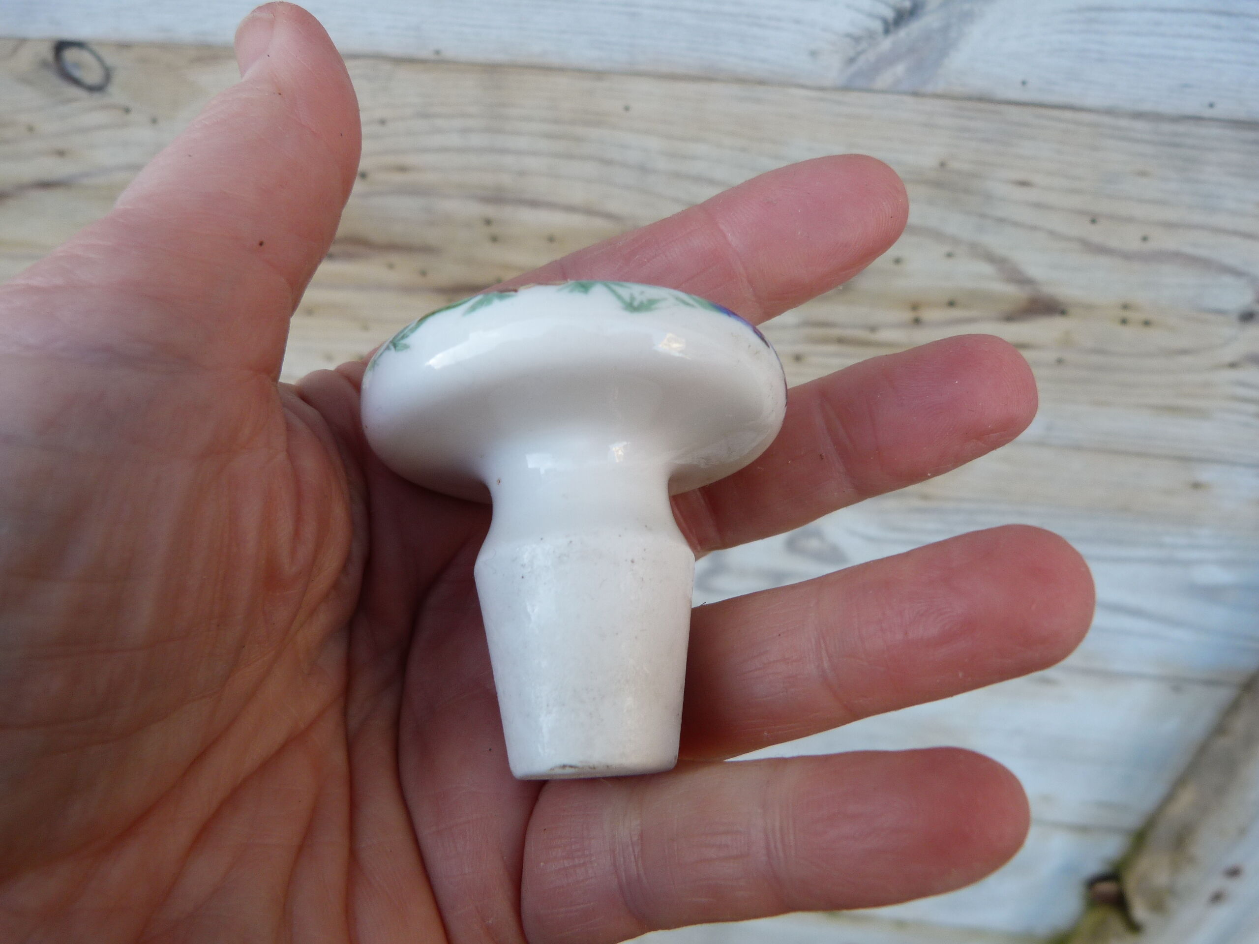 Flowered Paris porcelain toilet bottle