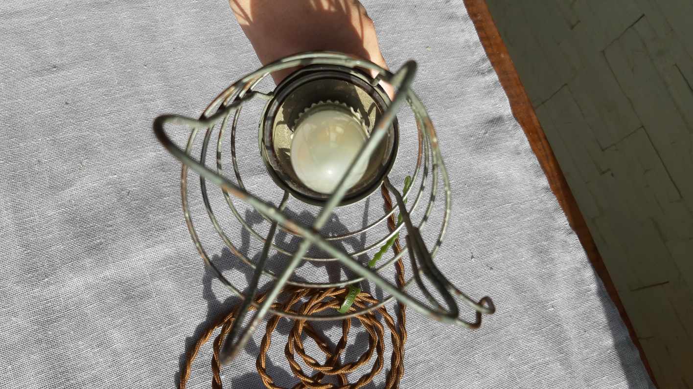 Vintage walking lamp