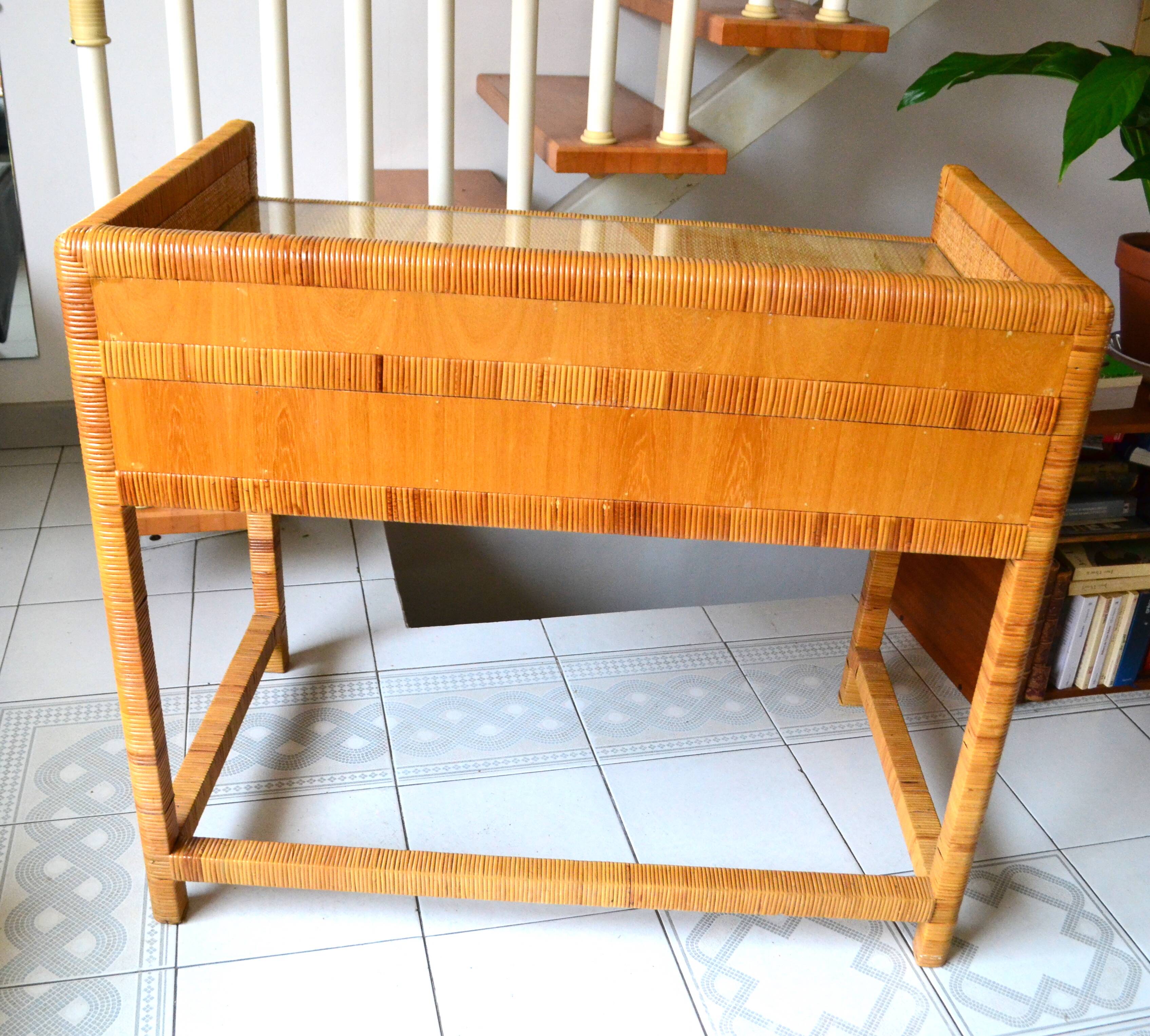 Rattan and wood desk from the 60s/70s.