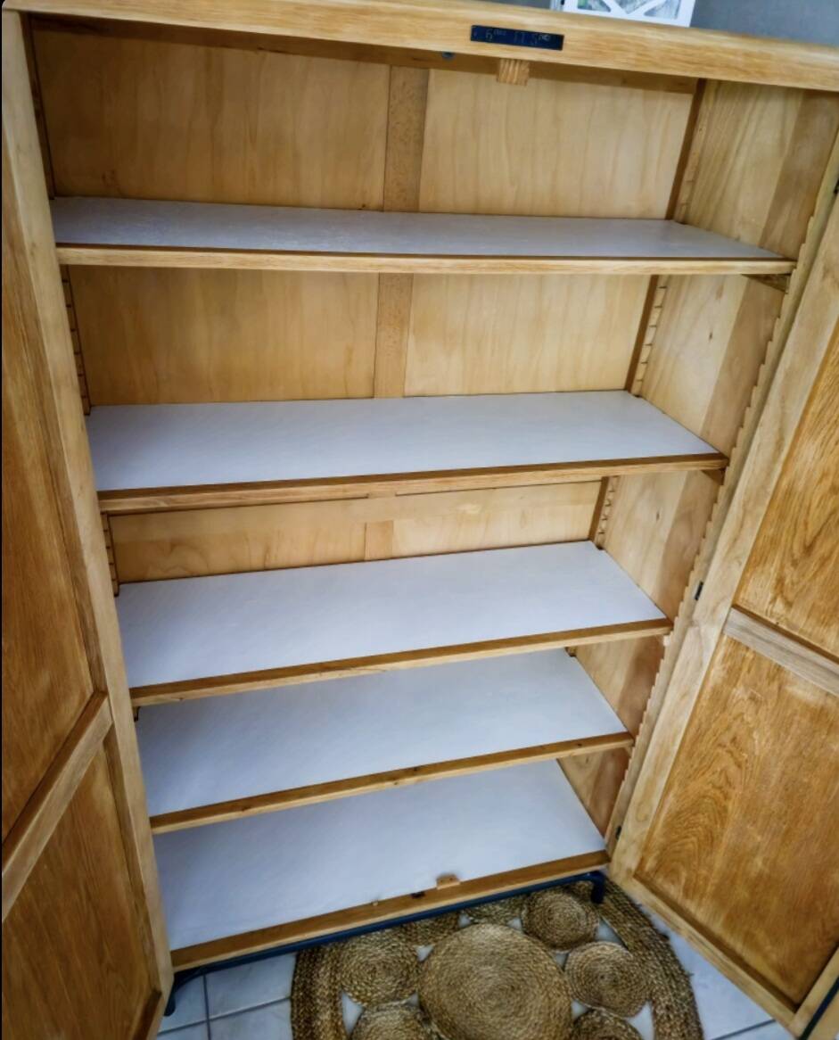 Old school cupboard from the 50s/60s
