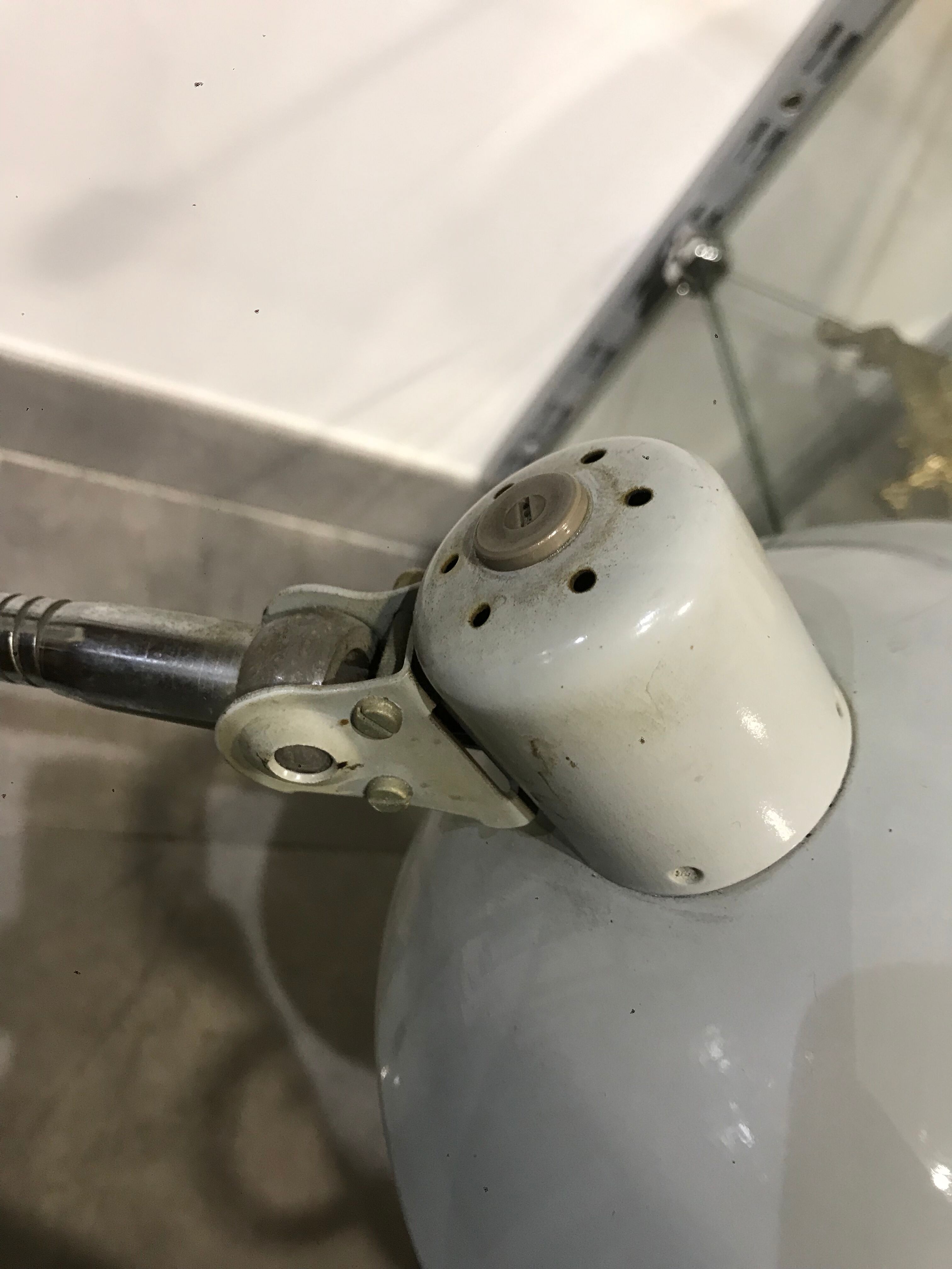 Vintage lamp to lay vintage