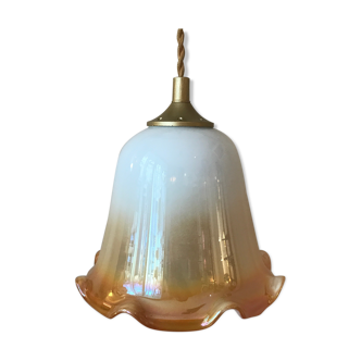 Suspension en opaline beige irisé fumé vintage 1940