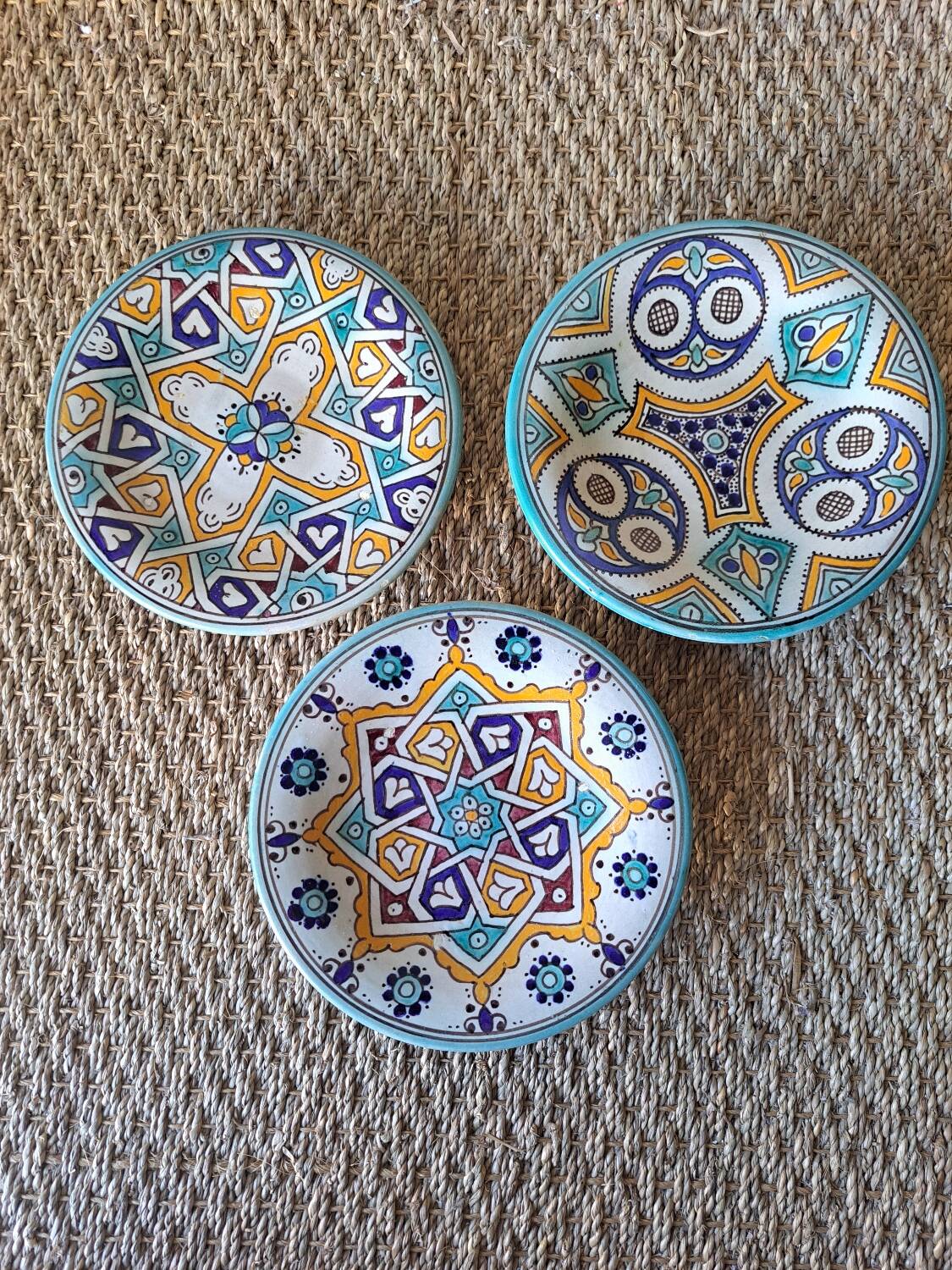 3 vintage oriental plates