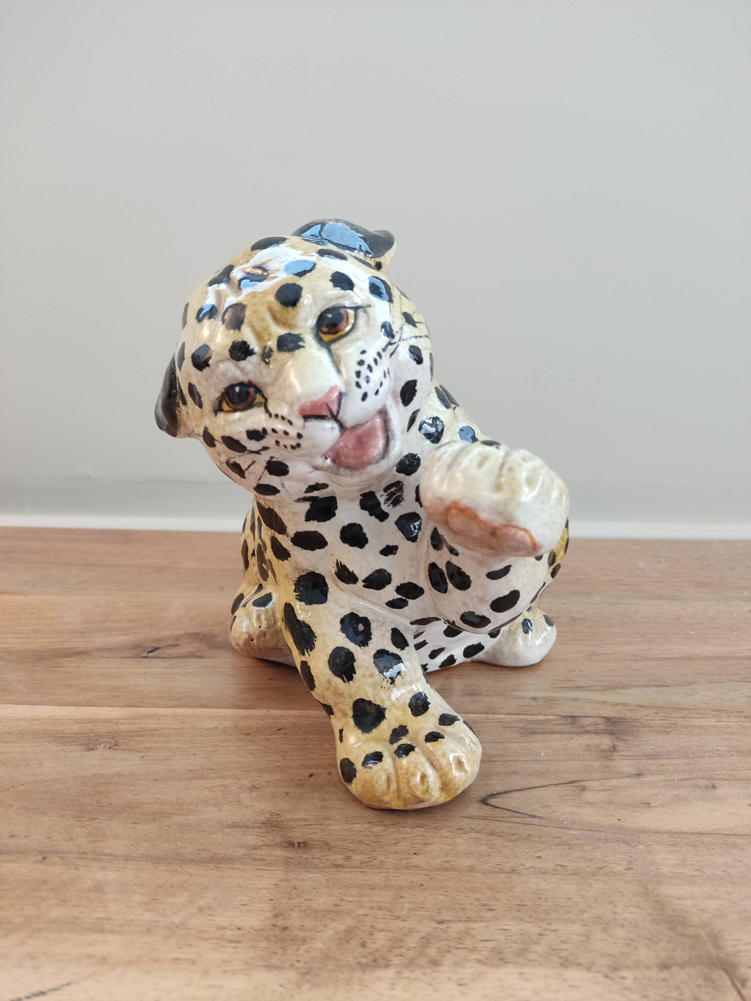 Sculpture of a young leopard