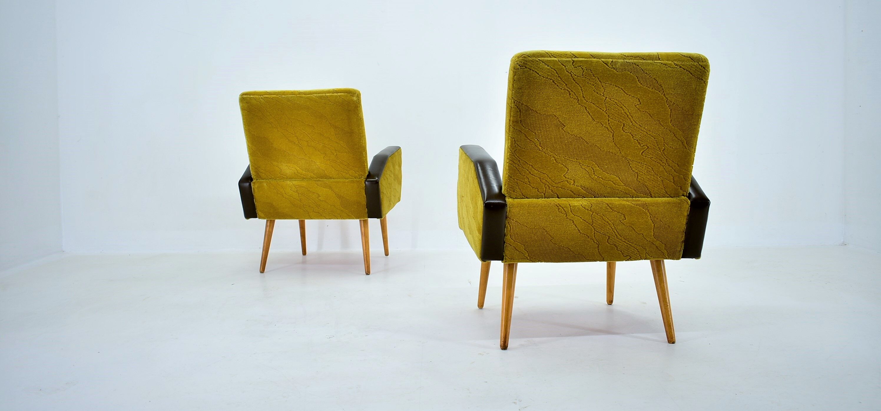 Midcentury Leather Armchairs Designed by Miroslav Navrátil, 1970s