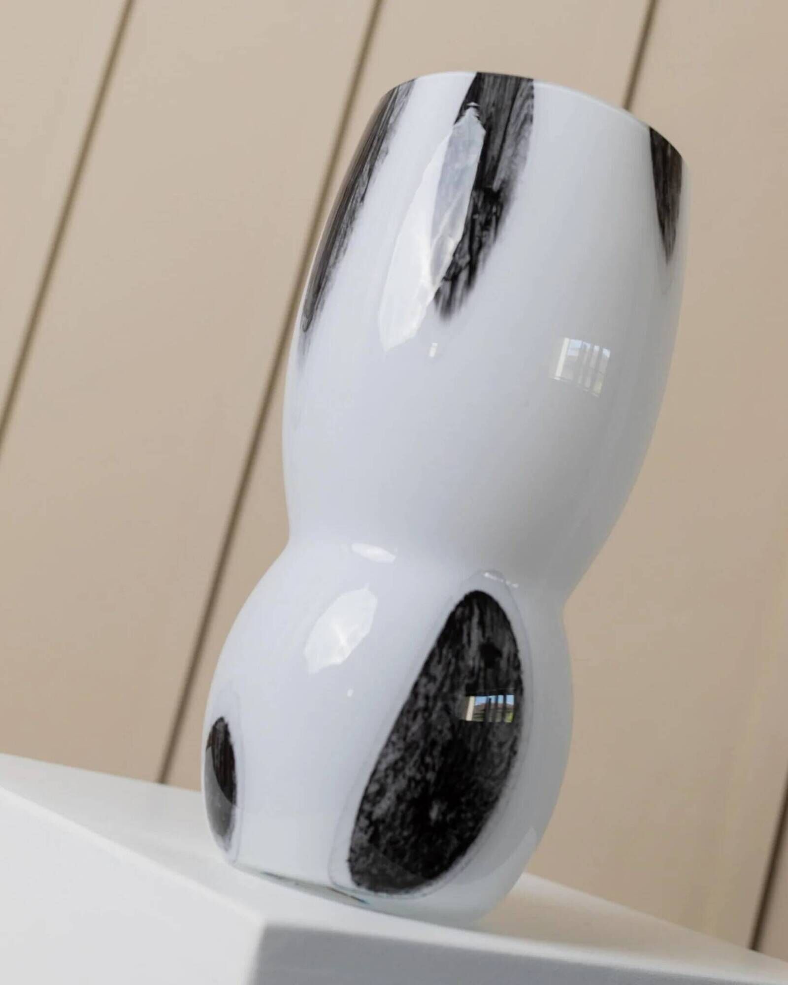 Black and White Hand-Blown Murano Glass Vase by Corso Italia (1980s) – 26 cm tall